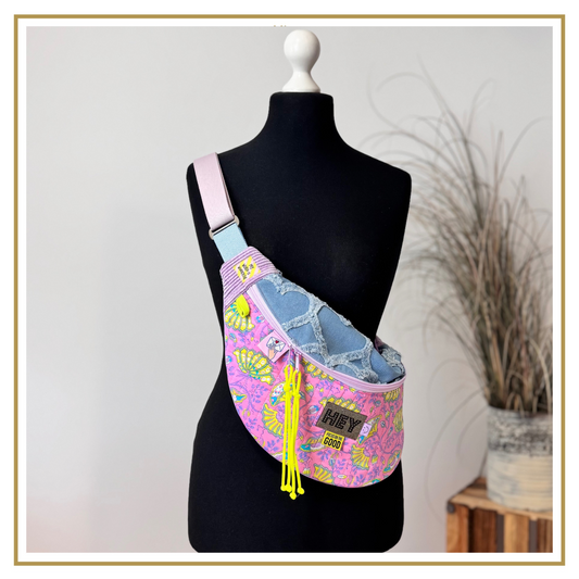 MOONBAG - BIG - Denim Herzen / Stepp Blüten pink / neon gelb