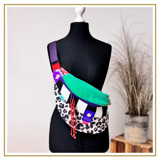 MOONBAG - BIG - Cord grün / Canvas Bolckstreifen / Softshell Leo natur / lila