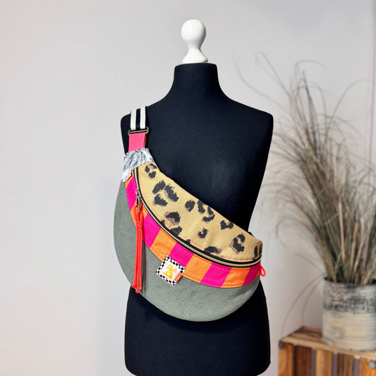 MOONBAG - BIG - Canvas Leo / Canvas Strips / Cord oliv / Palmen